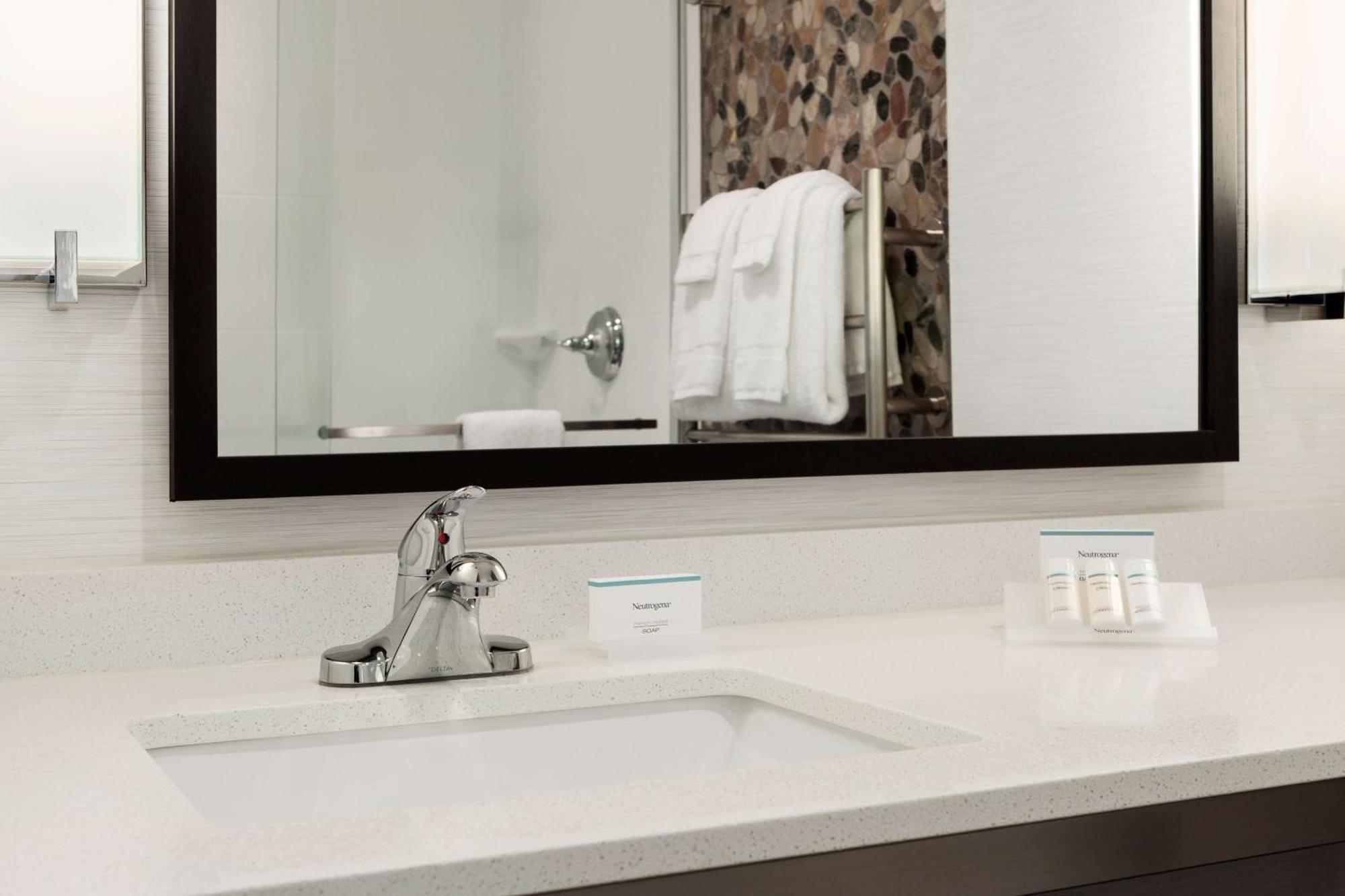 Hilton Garden Inn Charlotte Southpark Εξωτερικό φωτογραφία